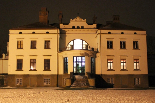 Kūčių naktį dvaras alsavo viduramžių dvasia. N.Byčkovskio nuotr.