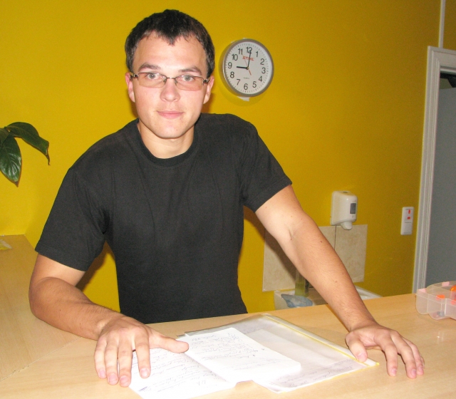 Romualdui Keniausiui jėgos trikovė – ir darbas Romualdui Keniausiui jėgos trikovė – ir darbas