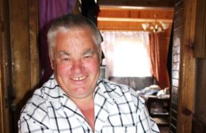 Jonas Rudokas ir „auksinis“ kiaušinis. N.Byčkovskio nuotr.