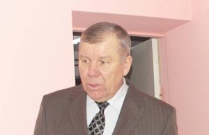 Naujovė – programos baigusiems vidurinę mokyklą Mokyklos direktorius Leonas Kilius džiaugėsi