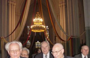 Po 60 metų gimnazistai (iš kairės) Aloyzas Kirlys