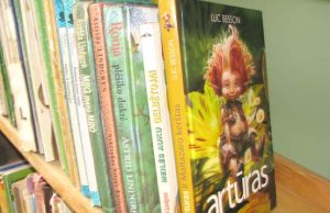 Vaikų norą skaityti ugdo šeima.