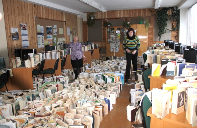 Juozo Tumo-Vaižganto gimnazijos „Romuvos“ padalinio bibliotekininkės R.Kiselytė ir R.Vilutienė apgailestavo