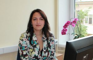 Aušra Gudgalienė: „Švietimas – ne ta sritis, iš kurios siekiama pelno“ Aušra Gudgalienė: „Ši mokykla Rokiškyje gyvuoja ne vieną dešimtmetį. Keitėsi tik jos pavadinimas