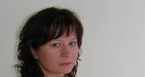 Rokiškio pirminės asmens sveikatos priežiūros centro bendruomenės slaugytoja Danguolė Kondratenkienė priminimą apie galimybę pasitikrinti žada siuntinėti ir elektroniniu paštu. A.Puteikytės nuotr.