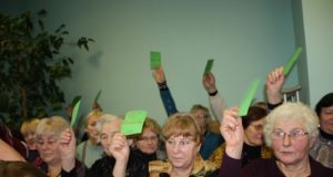 Pernai gruodį Rokiškio rajono neįgaliųjų draugijos nariai konferencijoje rinko naują valdžią. D. Zibolienės nuotr.