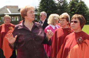 Ilgametė kultūros darbuotoja Alvyra Krasauskienė patyrė rankos traumą