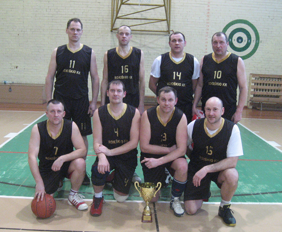 Tarptautinio turnyro nugalėtojai – Rokiškio krepšinio klubo ekipa: Erikas Kasimovas (stovi iš kairės)