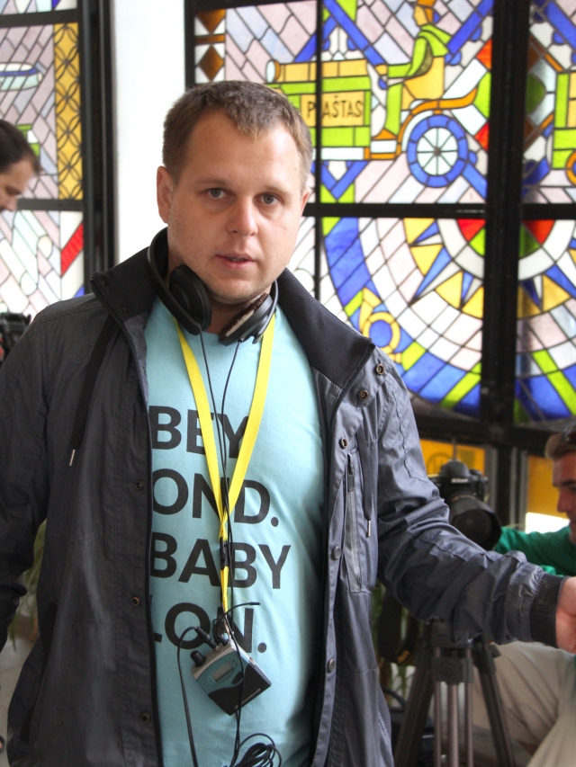 Kūrybinius planus J.Krisiūnas įgyvendina Vilniuje. J.Krisiūno asmeninio albumo nuotr. Kūrybinius planus J.Krisiūnas įgyvendina Vilniuje. J.Krisiūno asmeninio albumo nuotr.