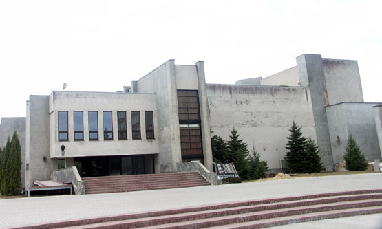 Rokiškio kultūros centre nerimsta aistros. D.Zibolienės nuotr. Rokiškio kultūros centre nerimsta aistros. D.Zibolienės nuotr.