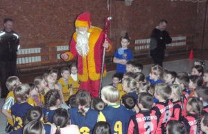 Kalėdinis kvadrato turnyras Kalėdų Senelis kvadrato žaidėjų klausė