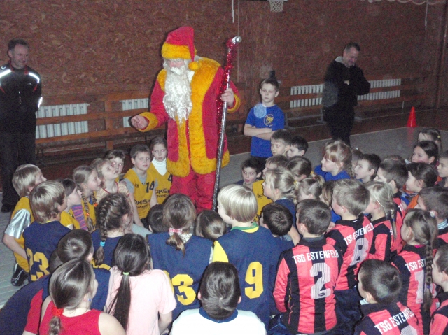 Kalėdų Senelis kvadrato žaidėjų klausė Kalėdų Senelis kvadrato žaidėjų klausė