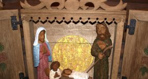 Po kelerių metų pertraukos įspūdingą prakartėlę į parodą atvežė ir dviejų L.Šepkos premijų laureatas alytiškis Saulius Lampickas.  N.Byčkovskio nuotr.