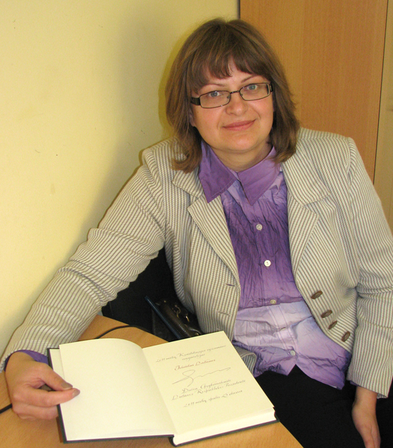 Pernai Konstitucijos egzaminą internetu laimėjo Kamajų Antano Strazdo gimnazijos bibliotekininkė Jolanta Lašienė. N.Byčkovskio nuotr.