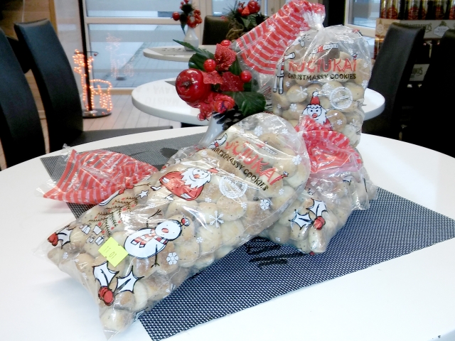 Ant stalo – naminiai kūčiukai