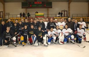 Abi „Žvaigždžių dienos“ komandos įsiamžino bendroje nuotraukoje. L.Dūdaitės nuotr.