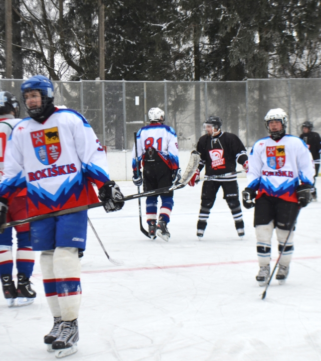 Naująją aikštelę išbandė Rokiškio ledo ritulio klubo ir 