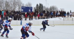 Rokiškio ledo ritulio klubo ekipa triuškino "Ober-Haus" sportininkus. Gintarės Urbonaitės nuotr.
