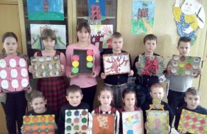 Mokytoją nudžiugino savo kūryba ir išradingumu Progimnazijos archyvo nuotr.