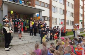 Bibliotekoje atgijo lėlės Žiūrovai neliko abejingi tam