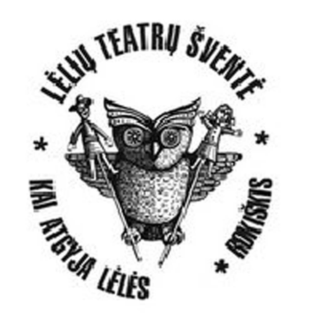 Vaikų ir jaunimo literatūros skyriuje - lėlių teatrų šventė.