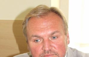 Alkoholikas – ne tas, kuris rausiasi konteineryje ar prie parduotuvės kaulija centų Rokiškio psichiatrijos ligoninės direktorius Algimantas Liausėdas. D.Zibolienės nuotr.