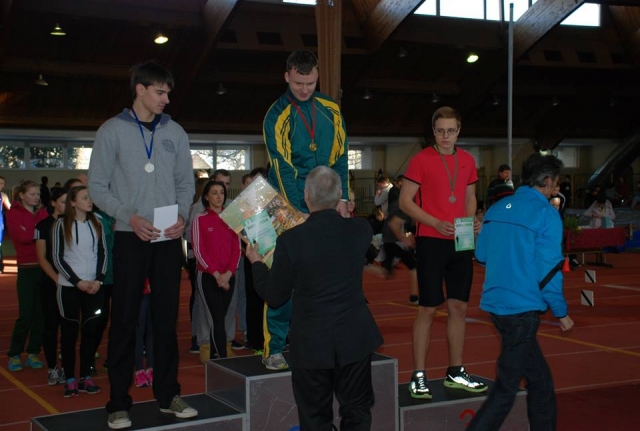Ant nugalėtojų pakylos – du rokiškėnai: antrosios vietos laimėtojas Aurimas Kulys (kairėje) ir trečiosios – Mantas Pitrėnas (dešinėje). Redakcijos archyvo nuotr.