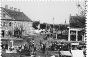 Kamajų (dabar Respublikos) ir Naujosios (dabar Vytauto) gatvių sankirta XX a. pradžioje. Iš Krašto muziejaus rinkinių.