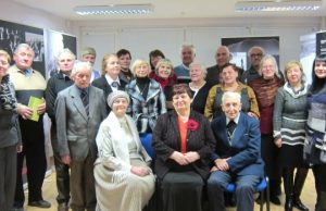 Rajono literatų klubo „Vaivorykštė“ nariai.