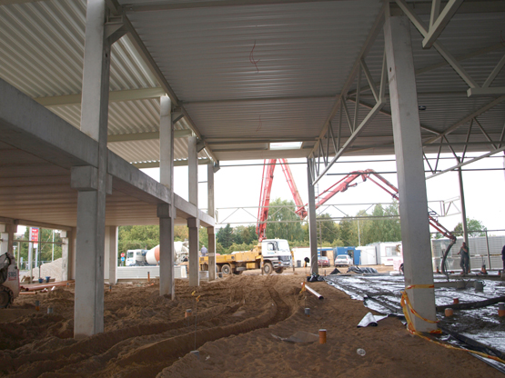 Ilgai laukto prekybos centro Rokiškyje statyba teikia vilčių
