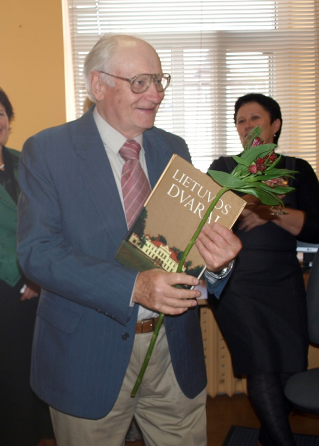 J.Mažeikis - šviesus žmogus