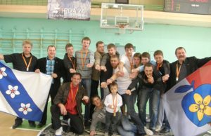 Obelių komandos krepšininkai.