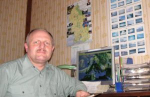 Specialią orų lentelę p. Bronius su užsidegimu pildo iki šiol...