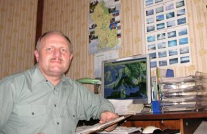 Biržų meteorologijos stoties vedėjas Bronius Medinis.