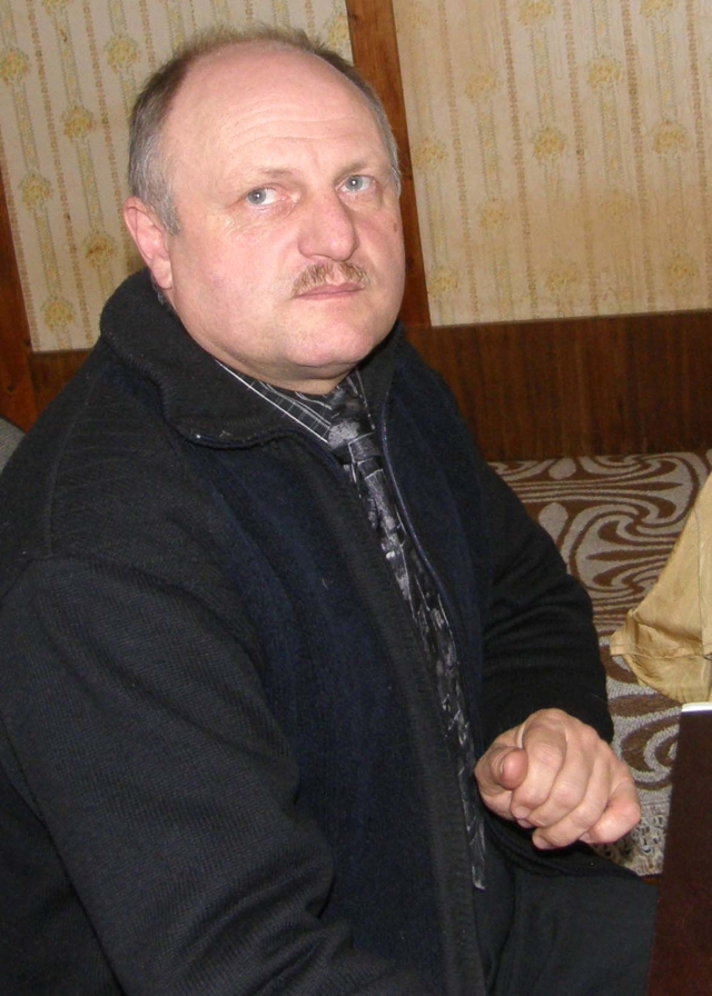 Biržų meteorologijos stoties vedėjas Bronius Medinis. Biržų meteorologijos stoties vedėjas Bronius Medinis.