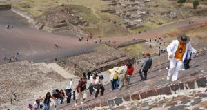 Lietuvos piligrimai aplankė senovės genčių - majų ir actekų - šventyklas. L.Šablinsko asmeninio archyvo nuotr.