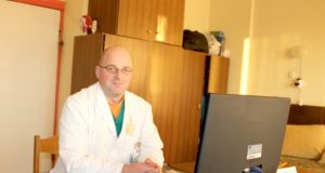 Rokiškio rajono ligoninės Chirurgijos ir ortopedijos-traumatologijos skyriaus ortopedas-traumatologas Egidijus Jonušaitis apgailestavo