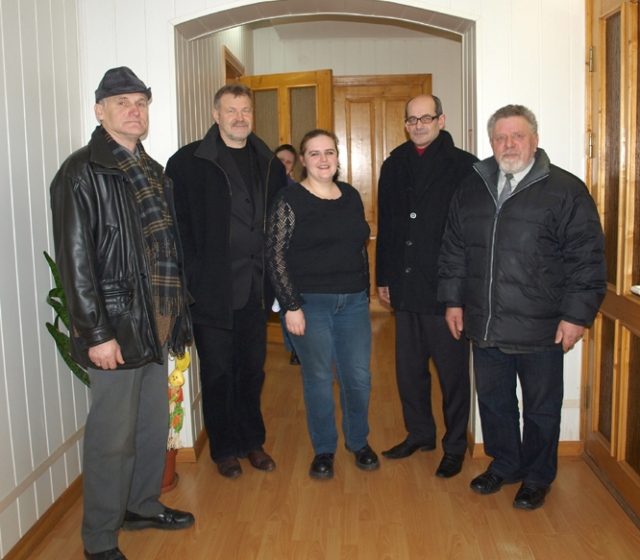 “Gimtojo Rokiškio“ skaitytojų balsavimo rezultatus patvirtino speciali komisija: (iš kairės) Vytautas Padvaiskas