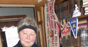 Našlė Elvyra Misiūnienė su ašaromis akyse pasakojo apie sielvartą netekus vyro. D.Zibolienės nuotr.