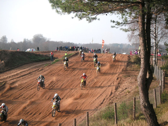 Motokroso akimirka: varžėsi MX2 klasės lenktynininkai. R.Kilkaus nuotr.