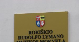 Rokiškio muzikos mokykla kviečia kartu kurti „Muzikos skverą“