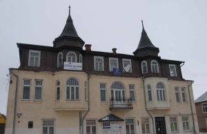 Kam atiteks vertingas pastatas – verslui ar religinei bendruomenei? Vasarį savivaldybė ketina skelbti šio namo aukcioną. L.Dūdaitės nuotr.