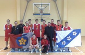 Mažų miestelių lygos Aukštaičių provincijos čempionai – Obelių krepšininkai. R.Kundelio nuotr.