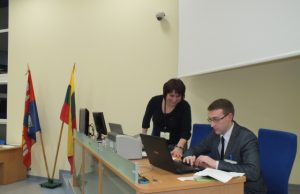 Olia Samėnienė ir Tadas Jasinavičius rengiasi darbymečiui