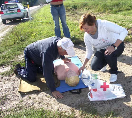 Lietuvos Raudonojo Kryžiaus draugijos savanoriai dažnai rengia akcijas