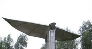 Panemunis pasitinka didingu "Angelo" paminklu. N.Byčkovskio nuotr.