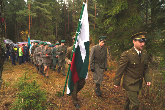 Akcijos dalyviai - Plunksnočių miške. Krašto muziejaus archyvo nuotr.