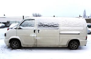 Šis mikroautobusas buvo prikimštas