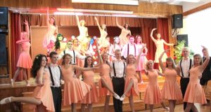 J.Tūbelio gimnazijos šventės akimirka. D.Zibolienės nuotr.