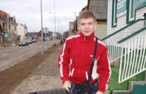 Aštuntokas Edgaras Peškaitis pasiekia mokyklą savarankiškai